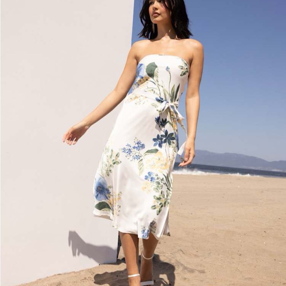 Lulu's Season Of Bliss Tie Belt Strapless Dress